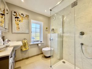 Photo 1- click for photo gallery